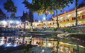 Hotel Pandu Lakeside Parapat